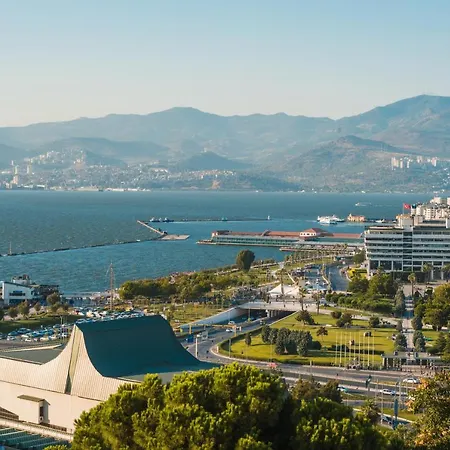 Bueyuek Apartment Izmir