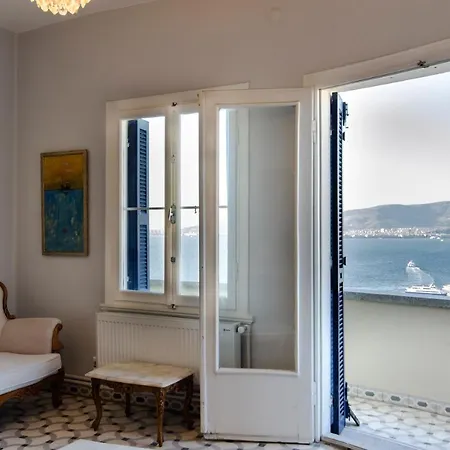 Bueyuek Apartment Izmir