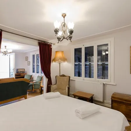 Bueyuek Apartment Izmir