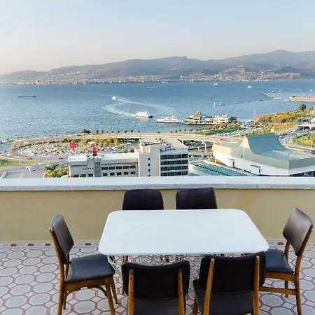 Bueyuek Apartament *