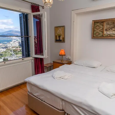 Bueyuek Apartment Izmir