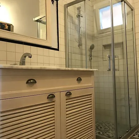 Bueyuek איזמיר