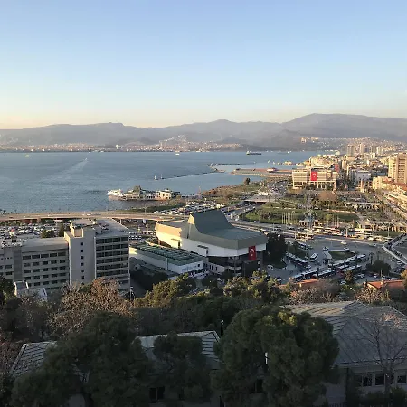 Bueyuek Izmir