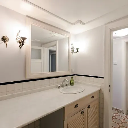 Bueyuek * איזמיר