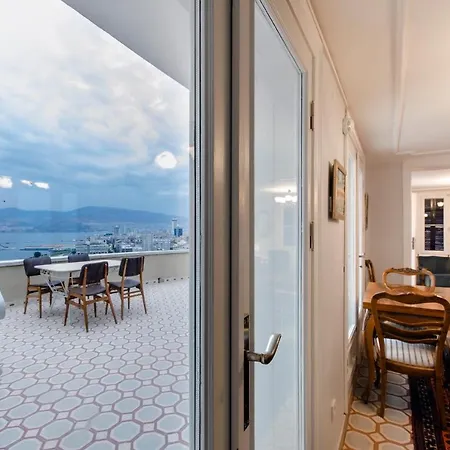 شقة بويوك كوناك